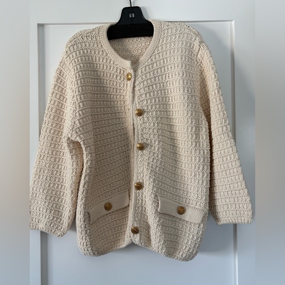 Zara Sweaters - Zara knit cropped sleeve cardigan with gold buttons, sz L
